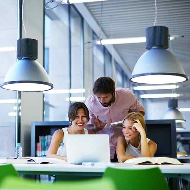 https://hillsdigitallabs.com/wp-content/uploads/2017/10/img_creative_3.jpg
